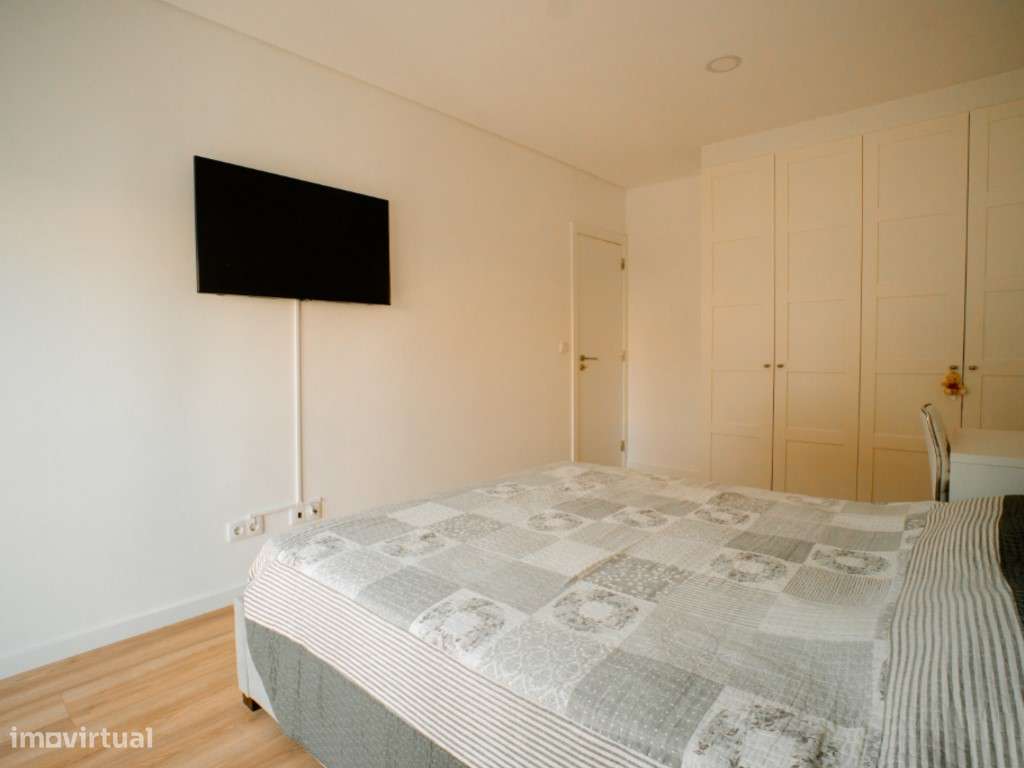 Apartamento T2 totalmente remodelado Baixa da Banheira-12