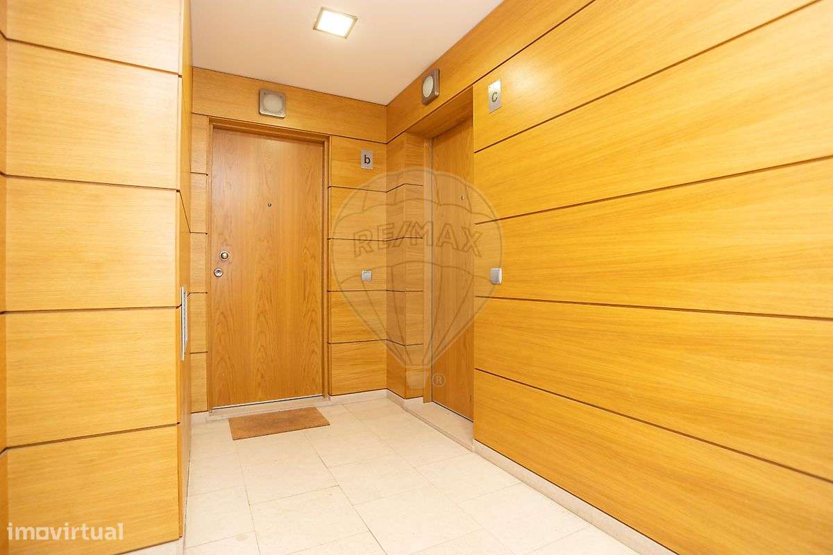 Apartamento T1 para arrendamento - Grande imagem: 2/19