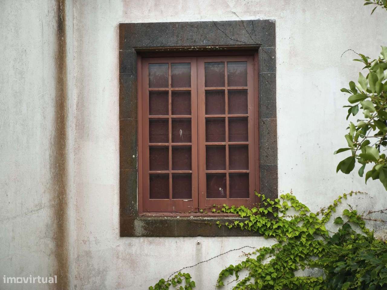 Solar Centenário de Encanto Histórico com Vista Inigualável na Ilha de-7