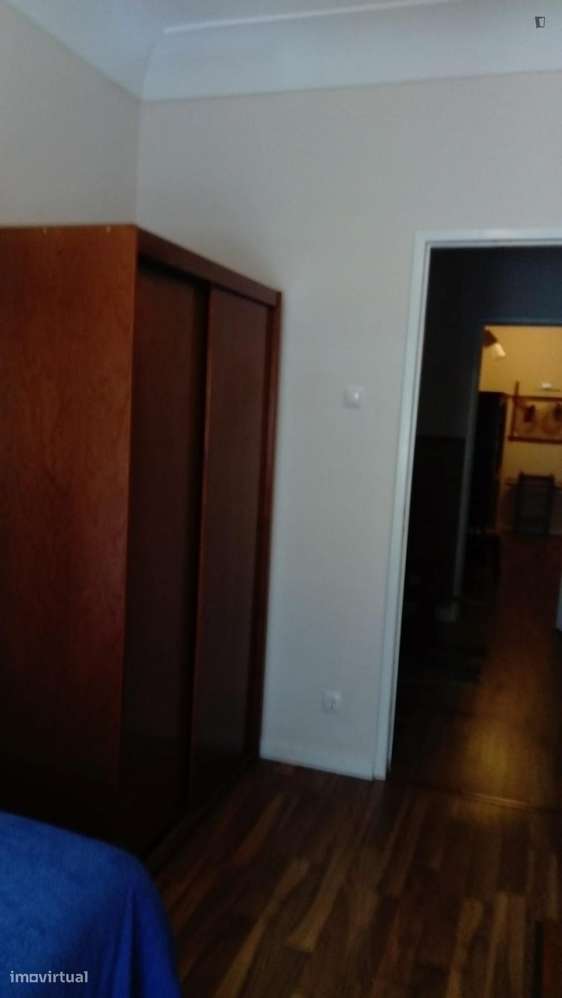 Quarto - localizado em Alameda Lisbon - Grande imagem: 5/6