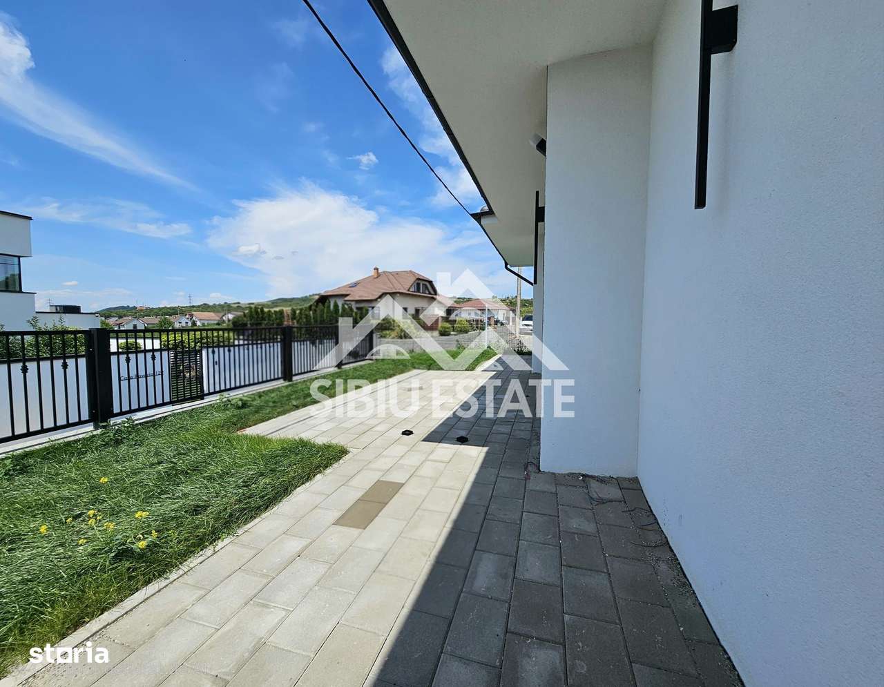 Casa moderna LA CHEIE confort NOU-14