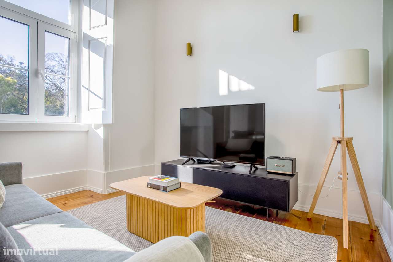 Furnished Apartment in Avenida w/ Balcony - Grande imagem: 3/25