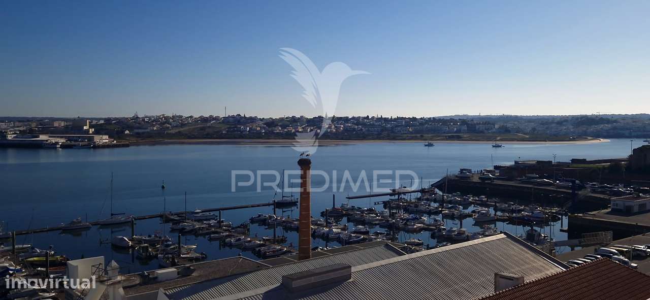 Este apartamento T2 foi remodelado e oferece uma vista deslumbrante... - Grande imagem: 2/11