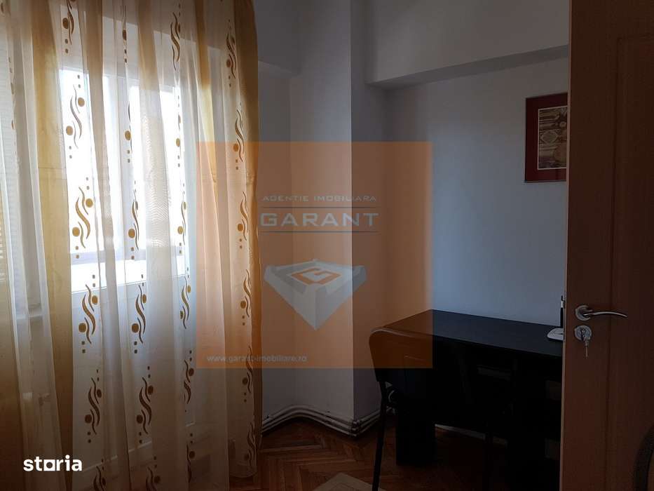 Apartament 4 camere, Ultracentral, etaj 2/9, vedere panoramica.-3