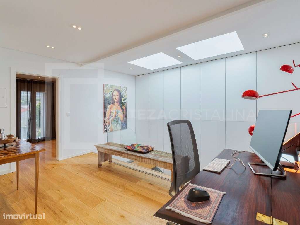 Moradia de Charme com Design Contemporâneo e Espaço Exterior | Cent...-15