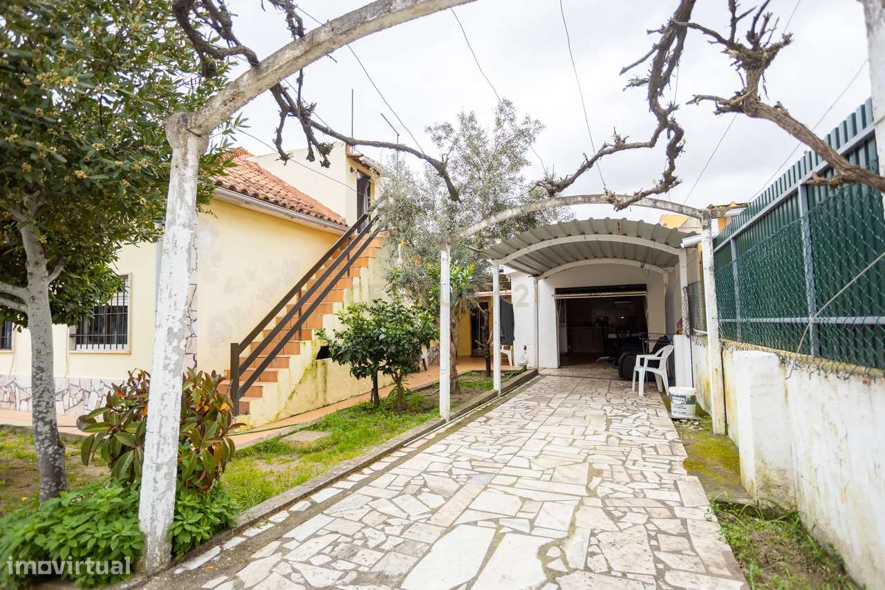 Moradia T3 Independente em Lote de 385 m² – Quinta do Conde, Sesimbra-18