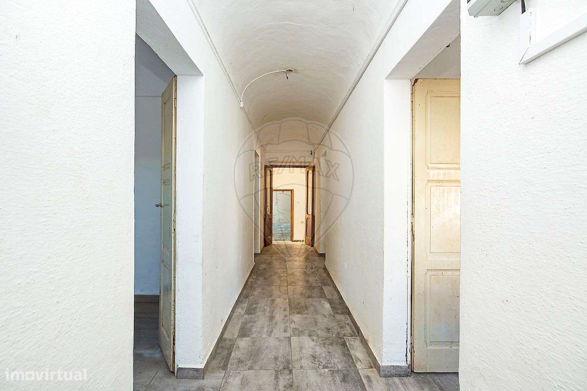 Moradia T4 para venda-12