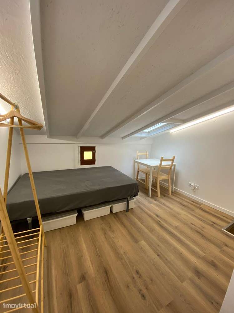 Excelente Prédio remodelado junto à Praça do Comercio-8