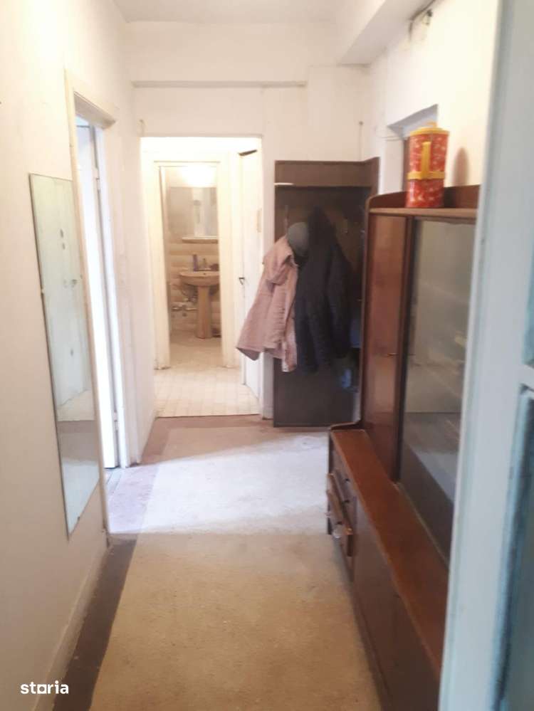 Apartament 2 camere Centru et3/4 ,simplu 54 000 euro neg-5