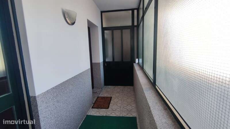 Comprar T2 Centro de S. João da Madeira-10