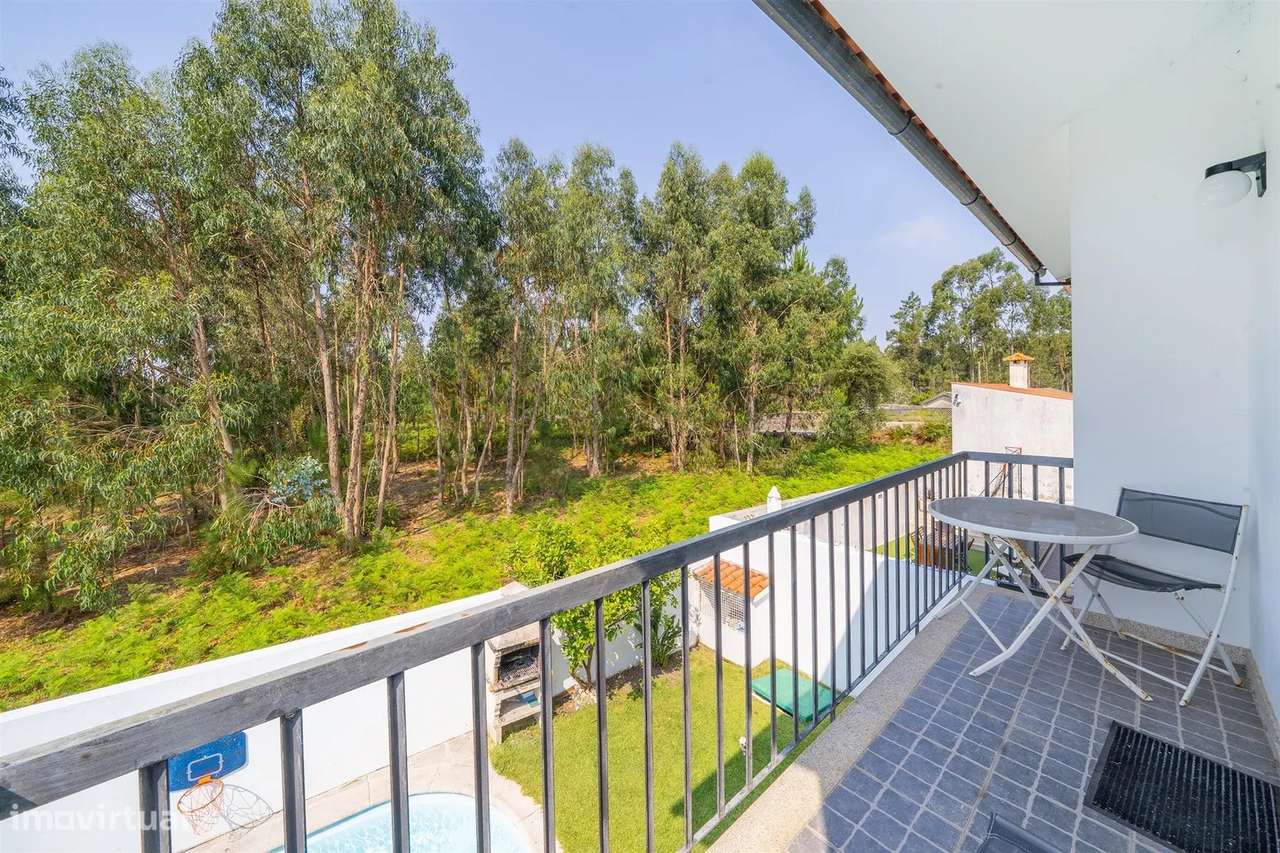 Moradia T4 com piscina nas Marinhas | Esposende-39