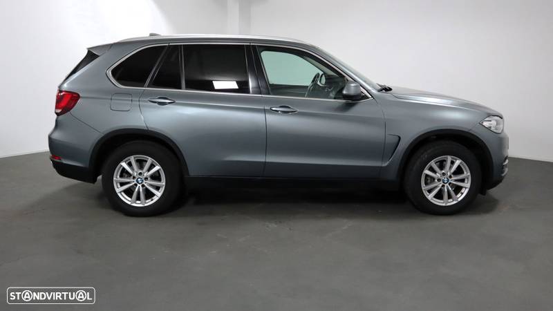 BMW X5 25 d sDrive Comfort 7L - 4