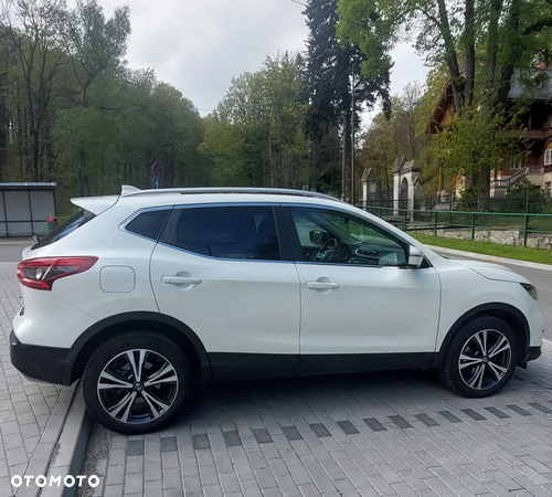 Nissan Qashqai 1.3 DIG-T N-Connecta - 1