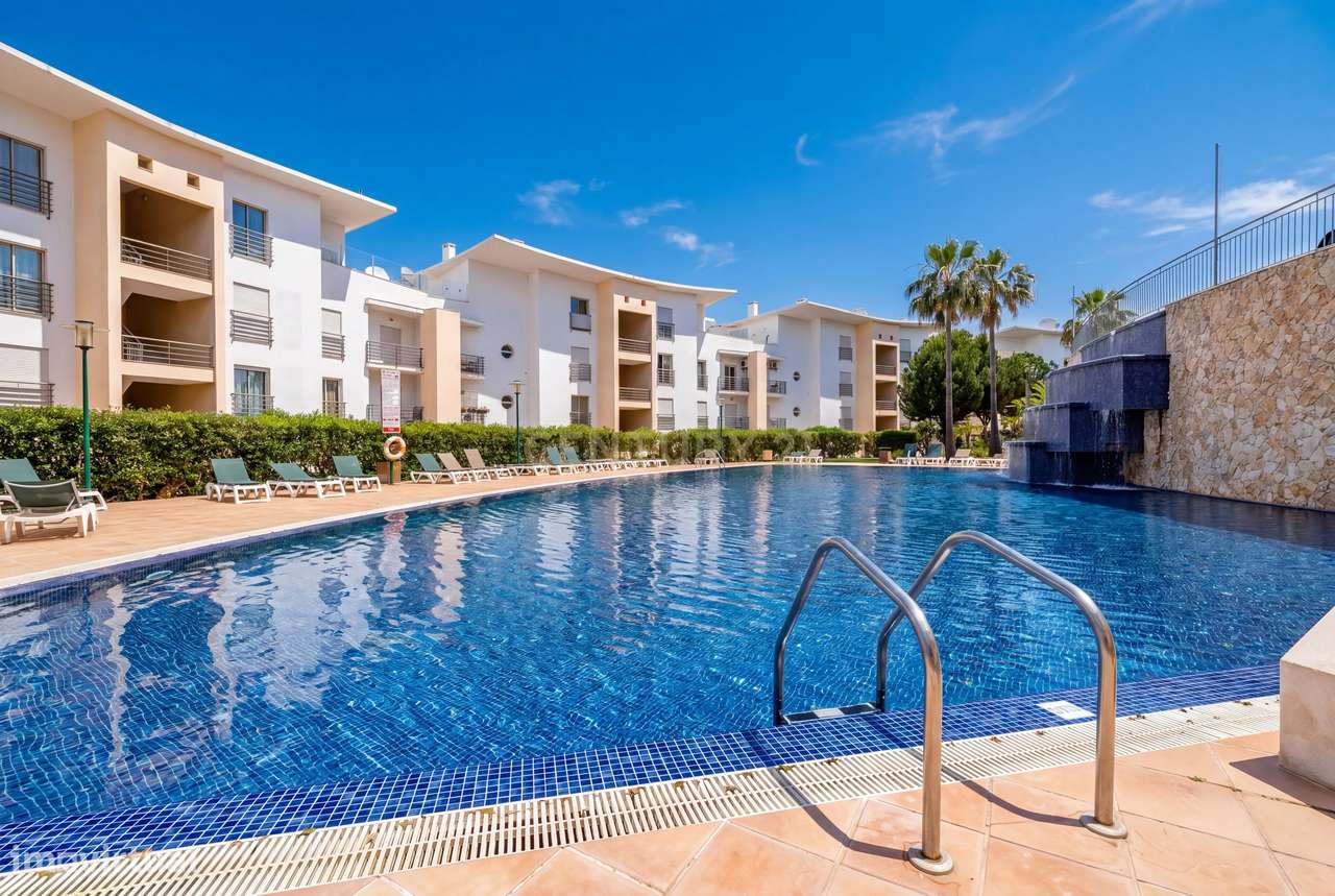 Apartamento T1 Na Encosta Da Orada Com Piscina E Estacionamento