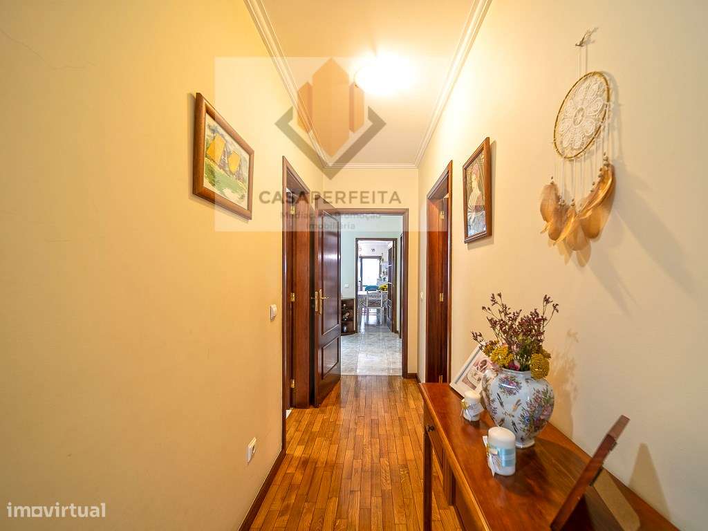 Apartamento T3 Como Novo com Varandas e Box - a 1500 metros da Prai...-30
