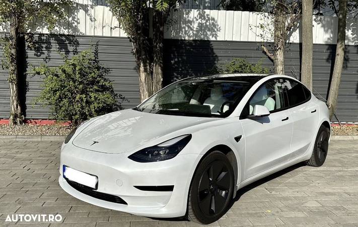 Tesla Model 3 Standard Reichweite Plus Hinterradantrieb - 9