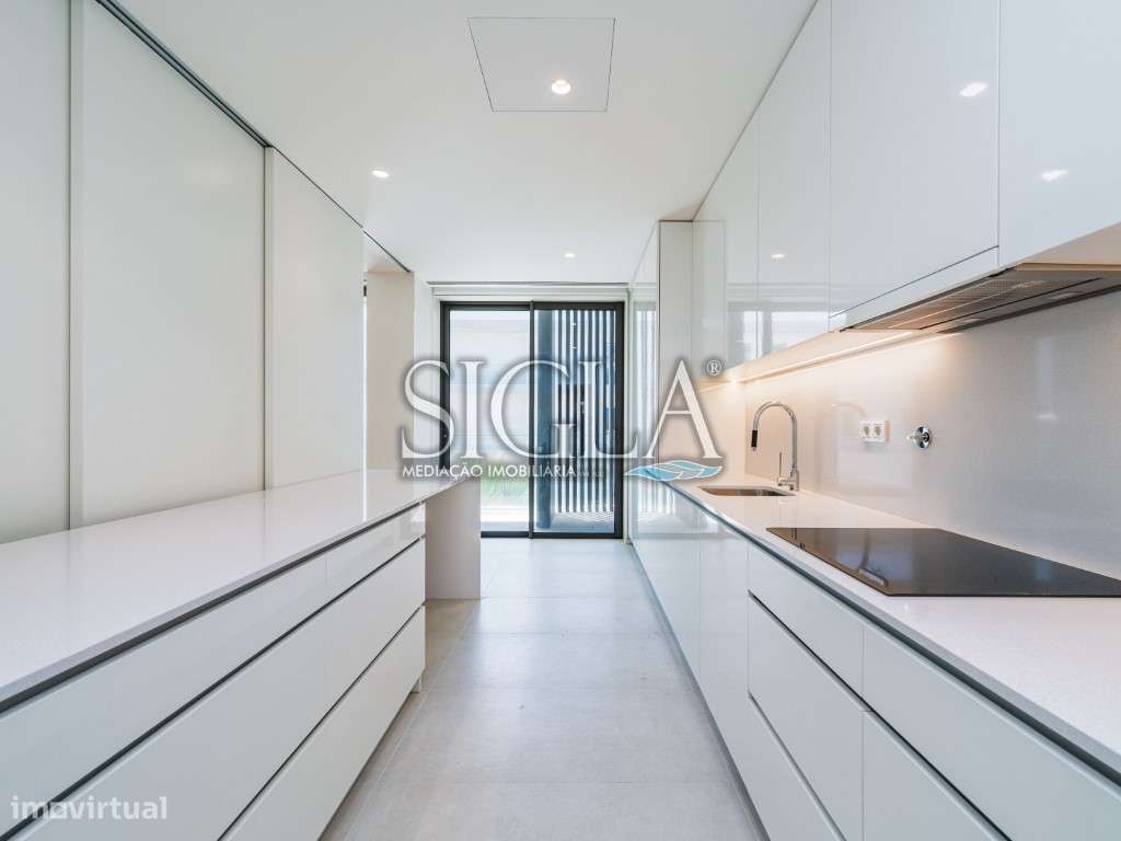 T3 em Primeira Linha de Mar - Grande imagem: 5/31