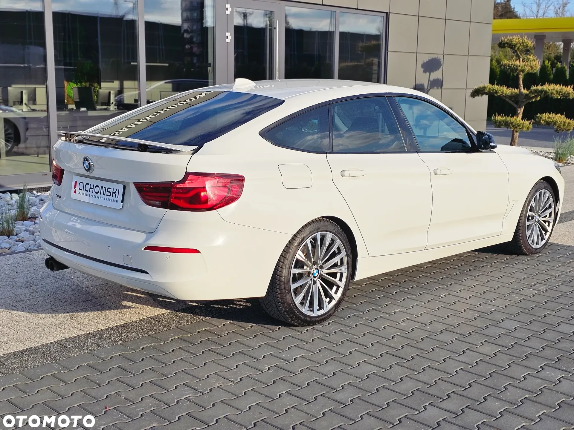 BMW Seria 3 320i Sport Line sport - 11