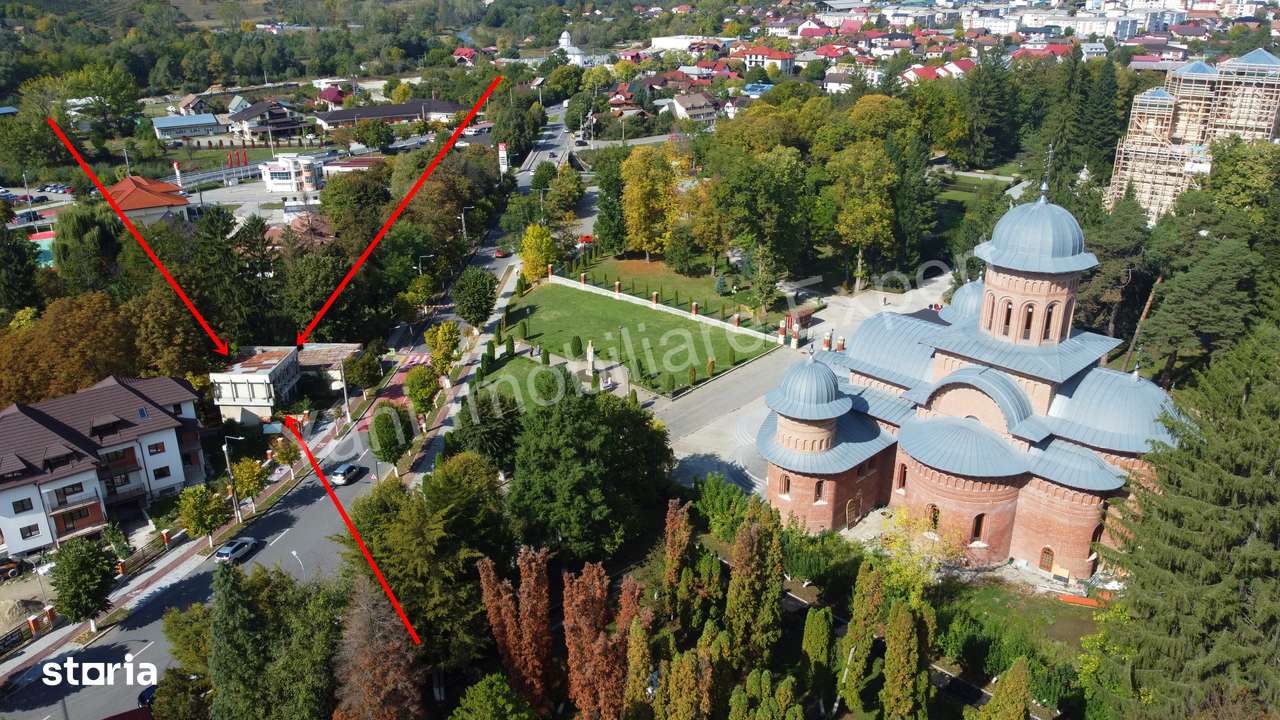 Spațiu comercial de închiriat în Curtea de Argeș. - Imagine principală: 3/11