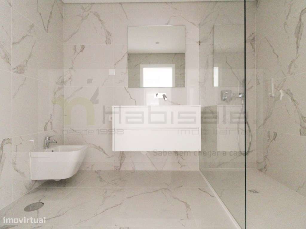 T3 + 1 com terraço, nas Colinas do Cruzeiro!-27