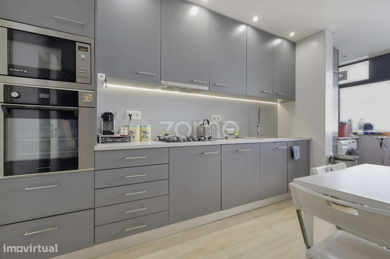 Apartamento T4 transformado em T5 nas Antas, Bonfim,Porto - Grande imagem: 5/29