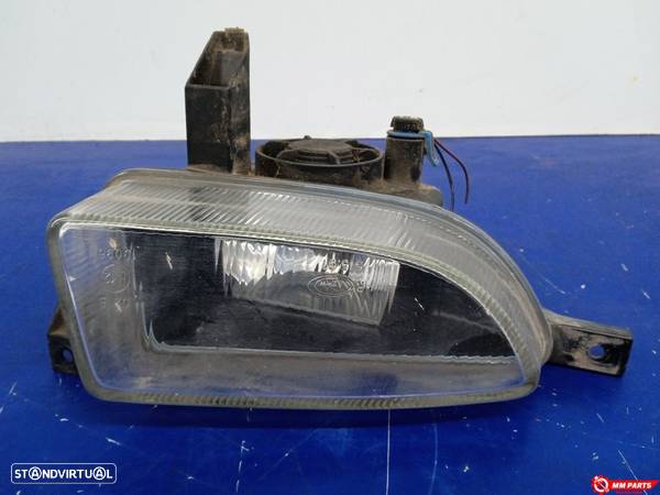 FAROL DE NEVOEIRO DIREITO OPEL ZAFIRA A LIMUSINA T98 2005 - 1