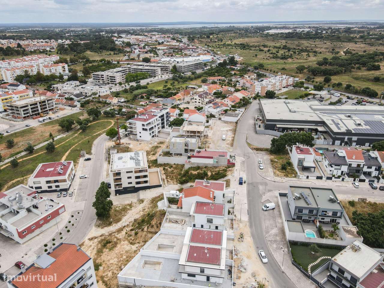 Terreno Urbano com projeto aprovado( em inicio construção)em Setúbal / - Grande imagem: 3/34
