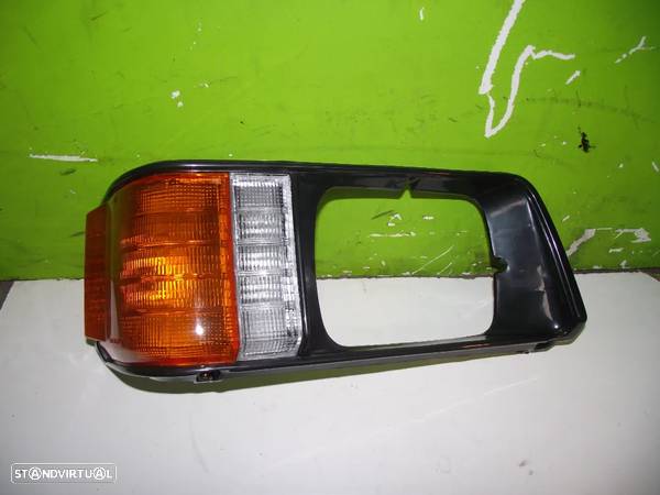 Aro do Farol Direito Com Pisca Mitsubishi L300 - 1987 / 1993 - FR1389 - 2