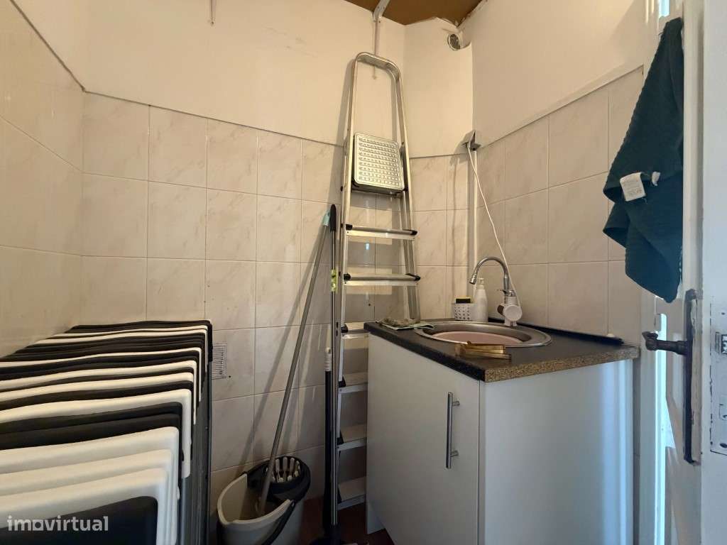 Espaço Comercial Arrendado | Yield de 7,5% | Paio Pires-9