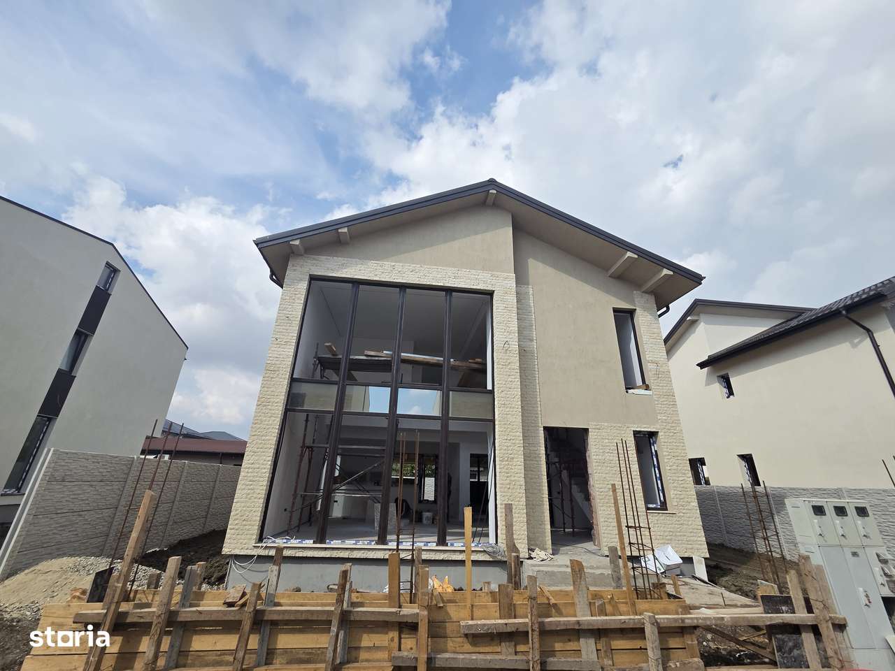 Vila singulara Cartierul Latin- 350 Mp teren - Imagine principală: 2/8