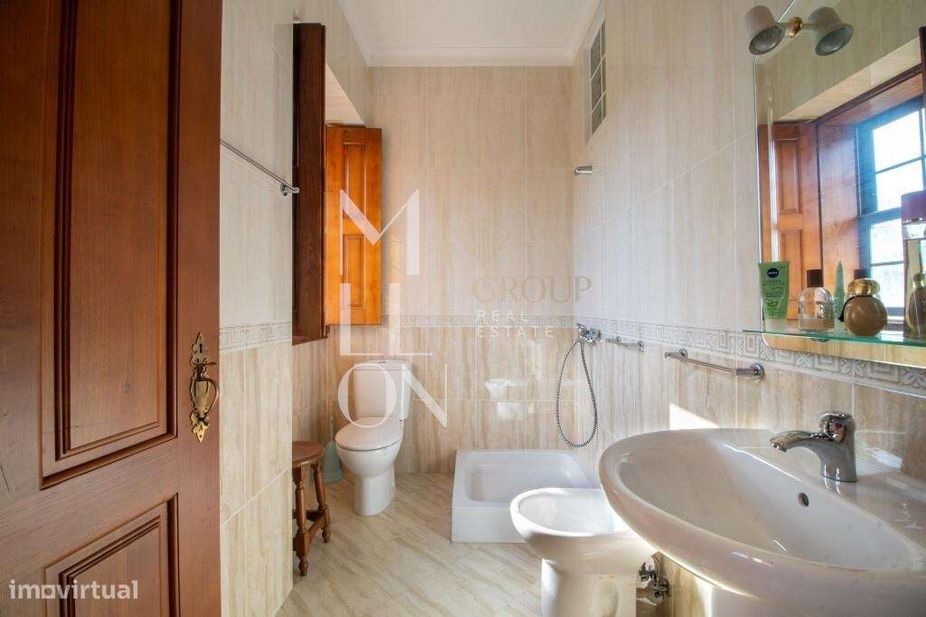 Quinta do Loureiro: Uma Casa Solar Histórica e Elegante em Lousada-21