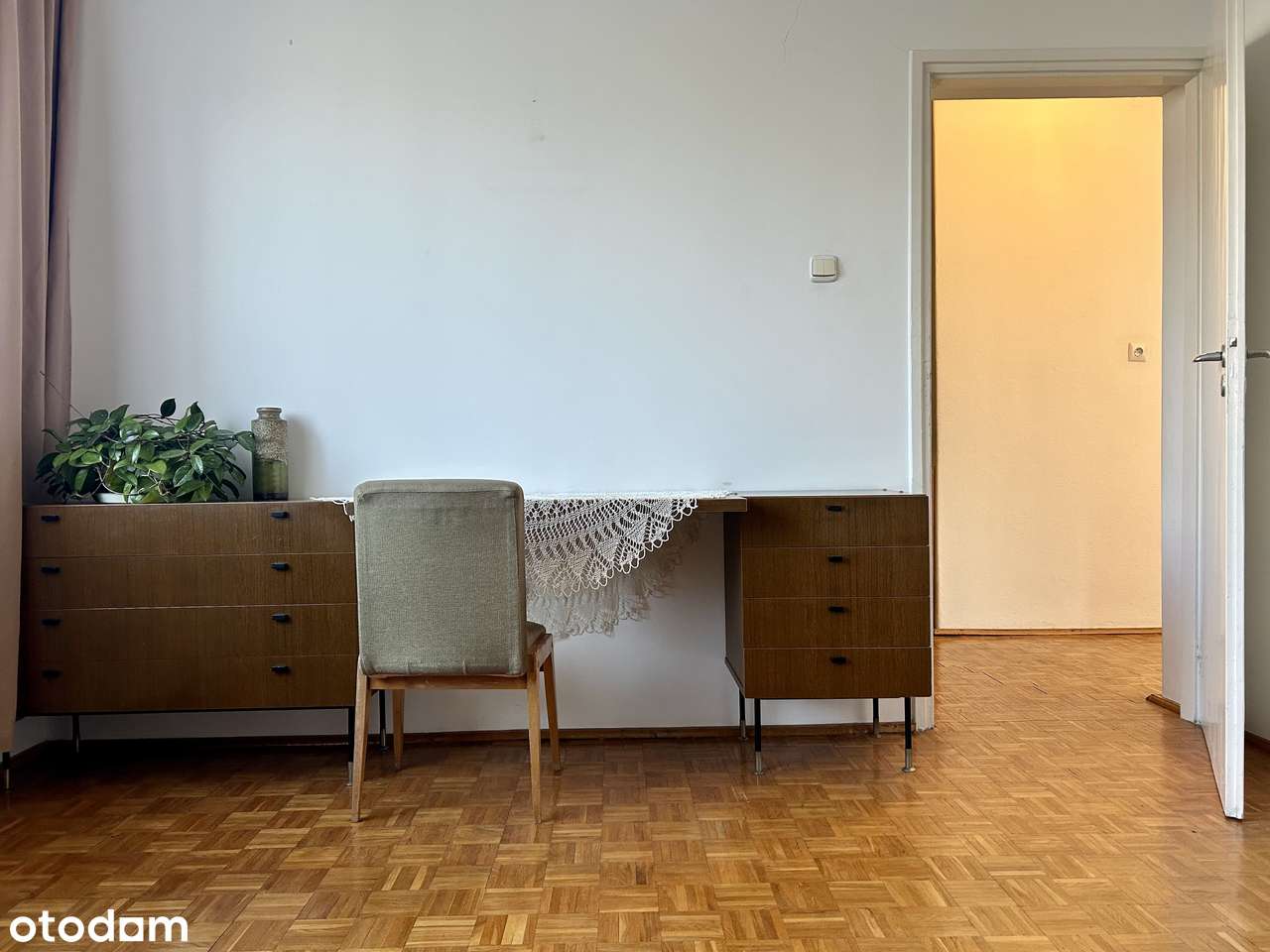 Unikatowy dom wolnostojący z dużym potencjałem - w zacisznej uliczce!-7