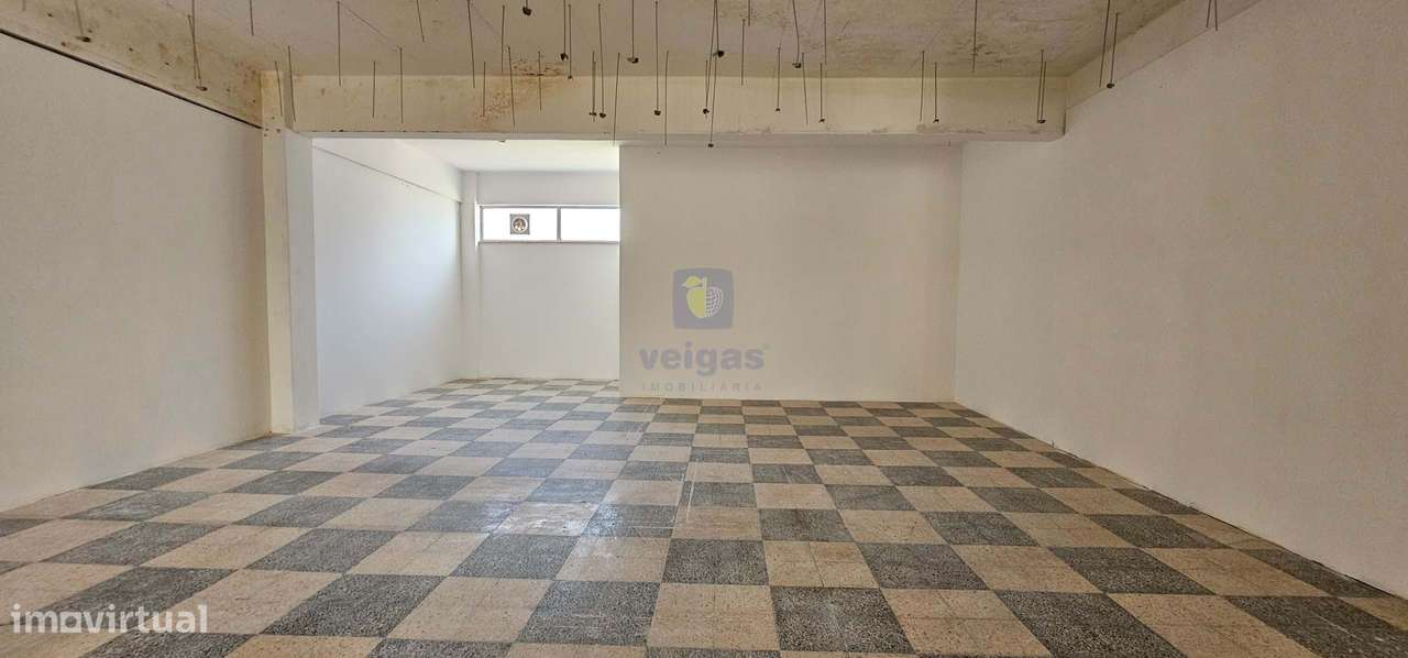 Loja para arrendamento em Alverca (Sobralinho), com 104 m² e boa lumin - Grande imagem: 5/13