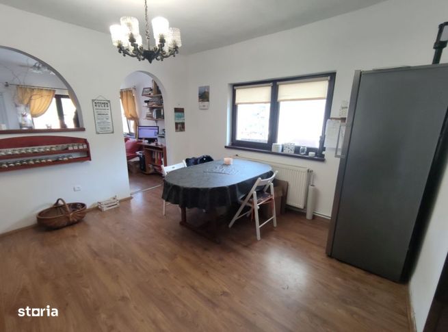 CASA/ VILA,  91 mp utili, 170 mp teren, Zona Schei.-7