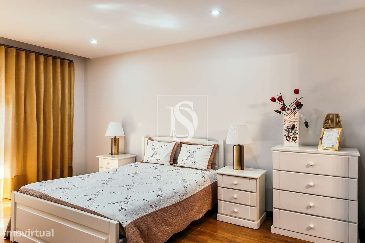 Apartamento T3 no centro de Vila Verde, com garagem fechada e duas fre-19