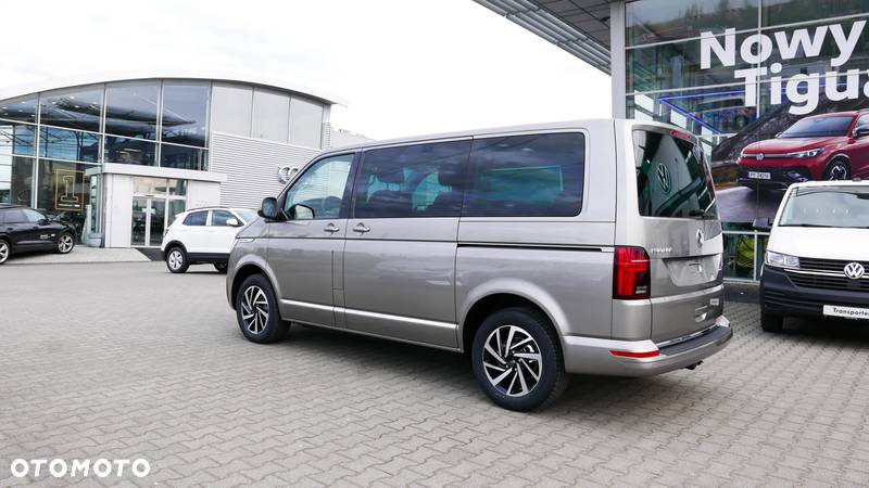 Volkswagen Multivan - 32