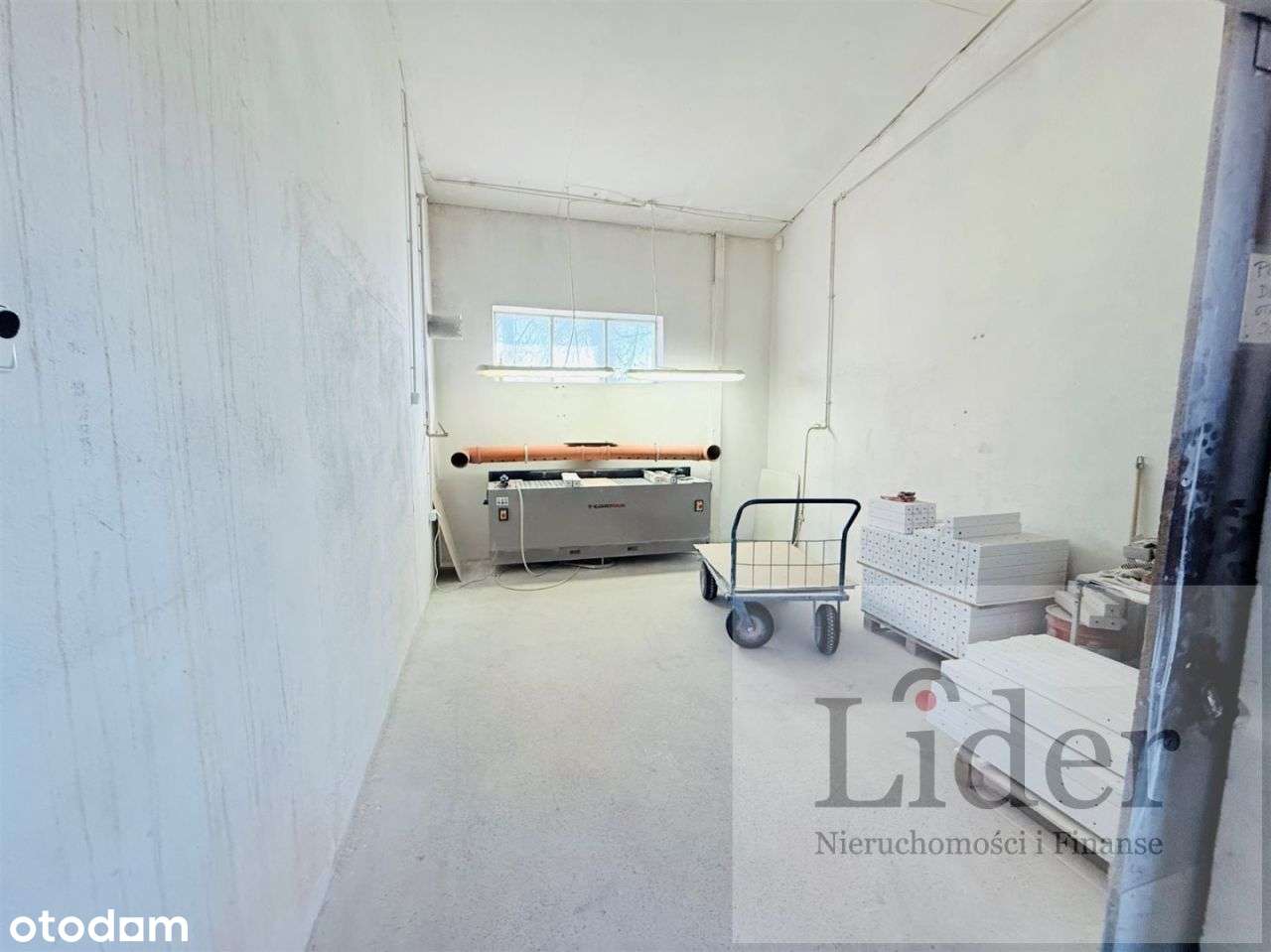 Hala produkcyjna z zapleczem biurowym i magazynowy-13