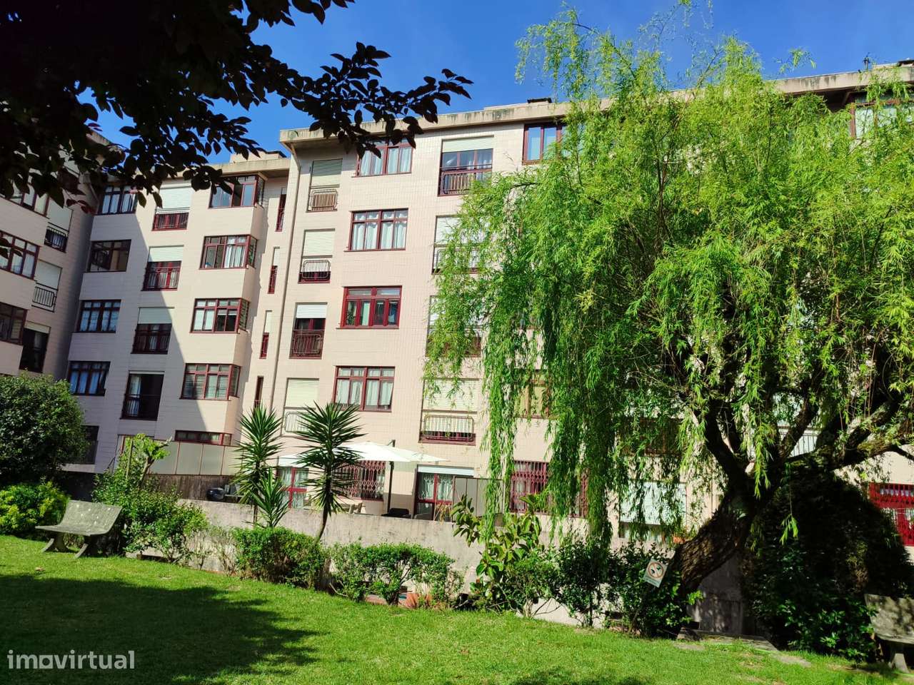 Apartamento c/ jardim privativo do condomínio - Parque da Prelada-0