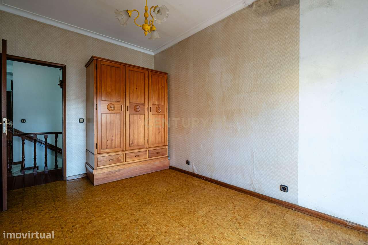 Moradia para recuperação em zona central de Rio Tinto-8