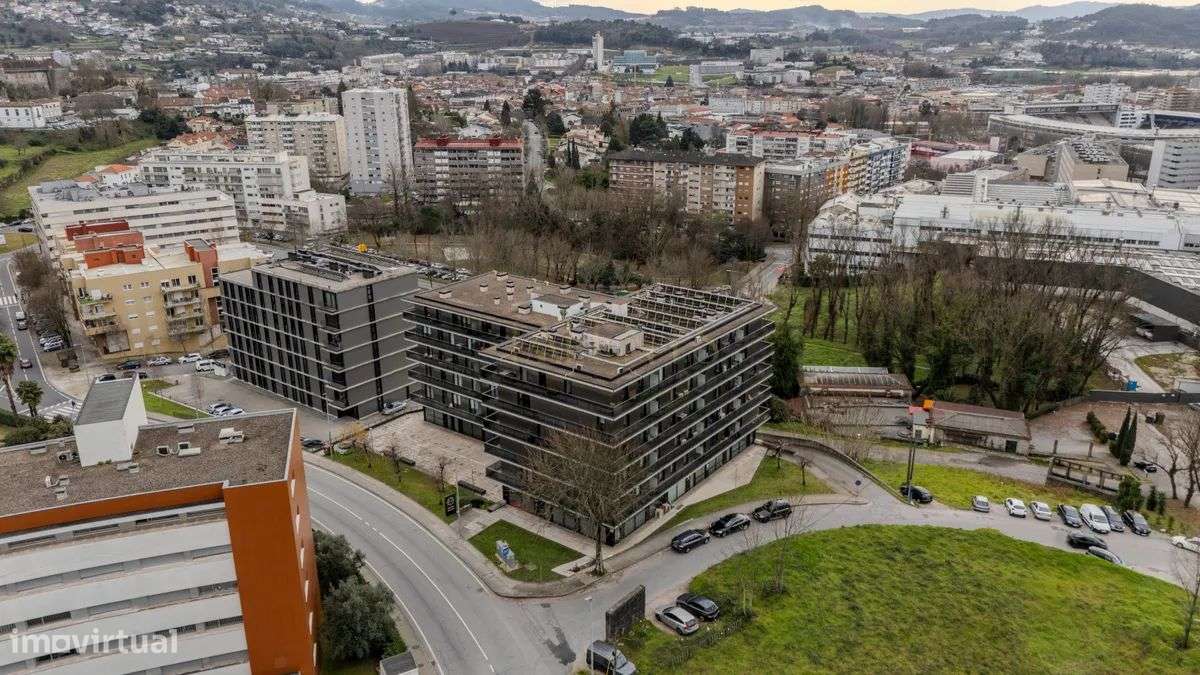 Apartamento T2 Azurém Guimaraes com Varanda Panorâmica-31
