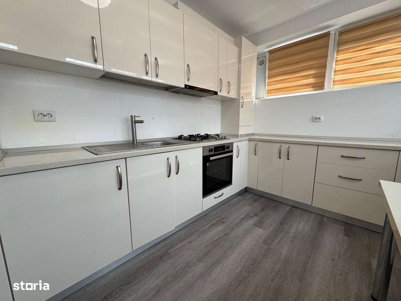 Apartament cu 2 camere Bucsinescu - Imagine principală: 4/8