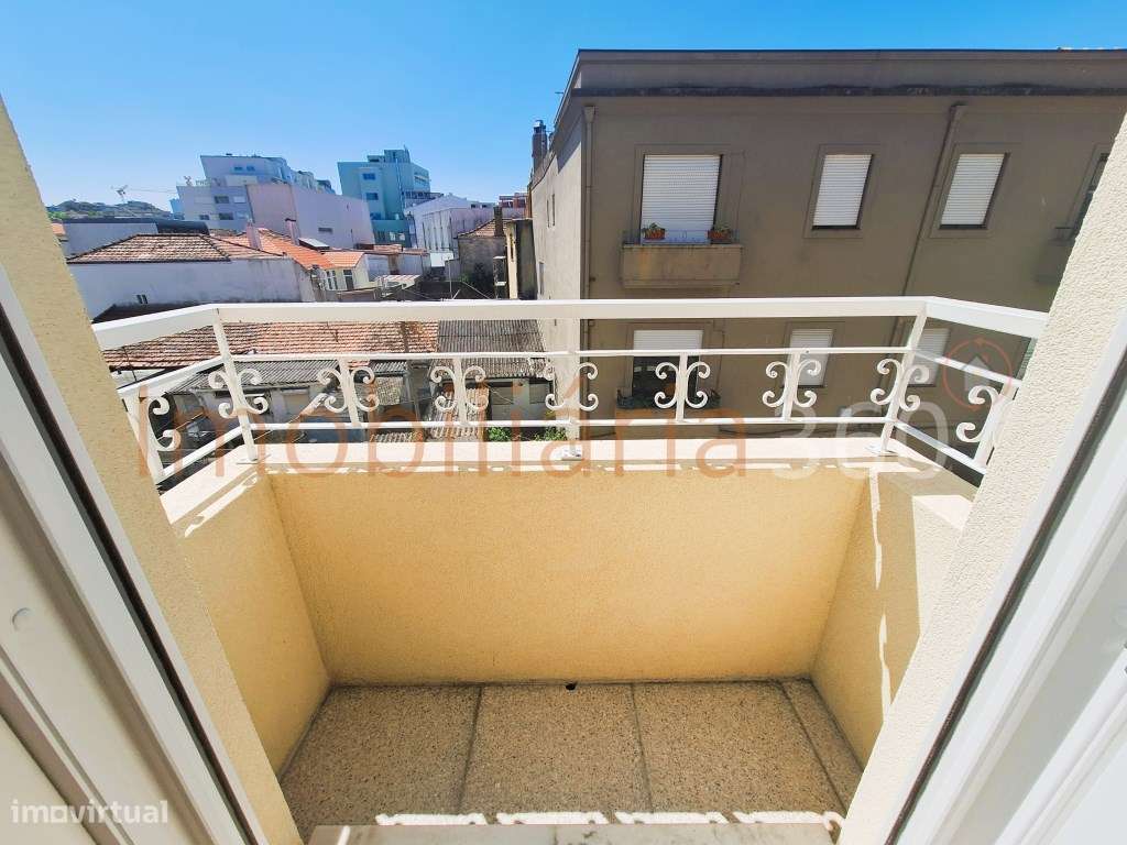 **Apartamento T2 Duplex Novo com 2 Varandas em Matosinhos Sul**-10