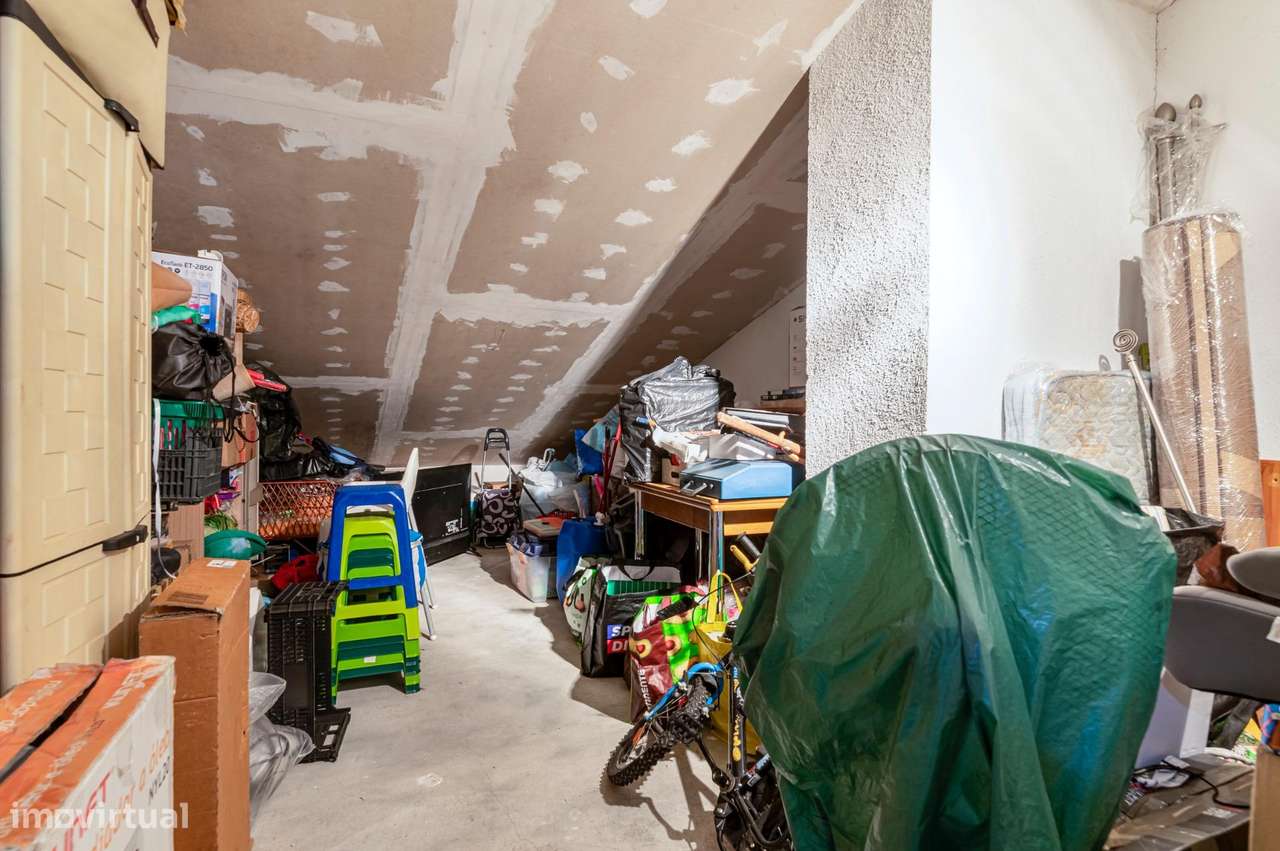 T3 com Excelentes Áreas, em Santa Marta do Pinhal-28