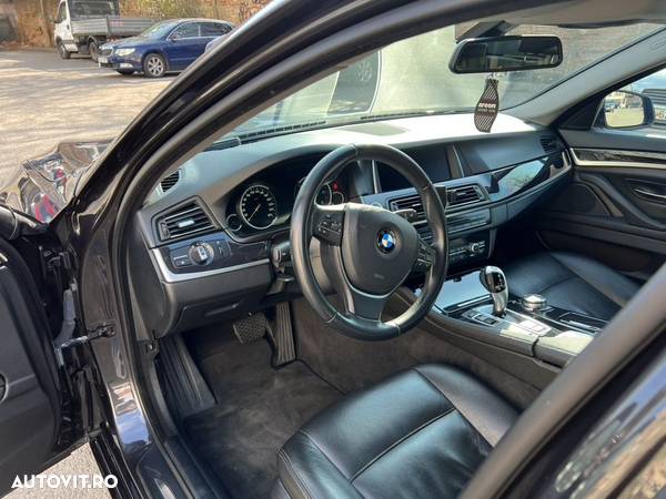 BMW Seria 5 520d Aut. - 7