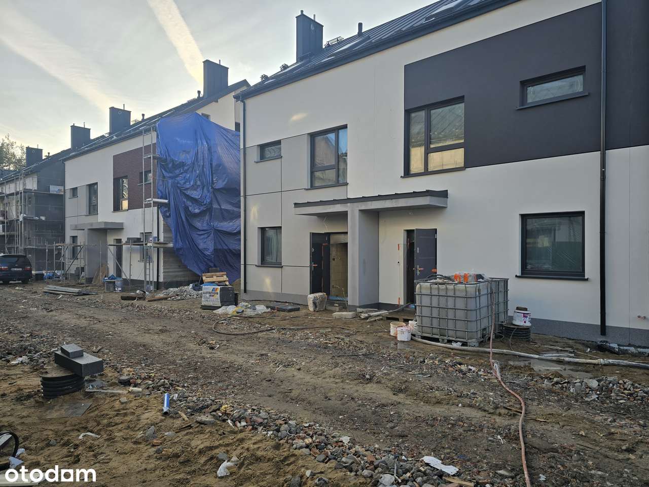 Segment 116m2, 3 poziomy użytkowe, ogródek, 2 x parking-1