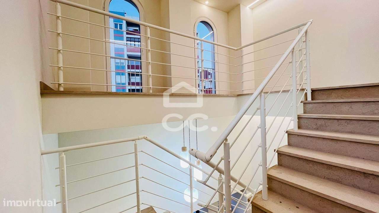 Apartamento T3 de Design Exclusivo no Coração da Baixa de Setúbal-31