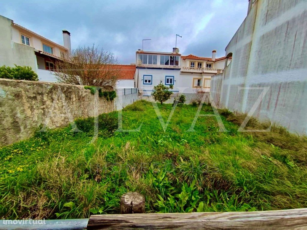 Terreno em São Teotónio