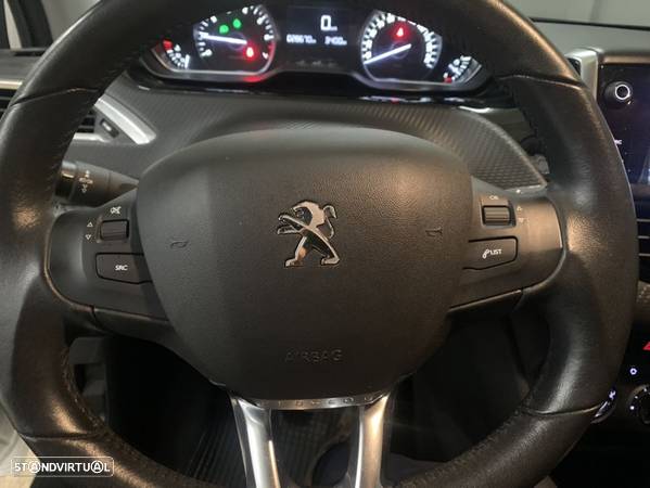 Peugeot 208 1.2 PureTech Style - 11