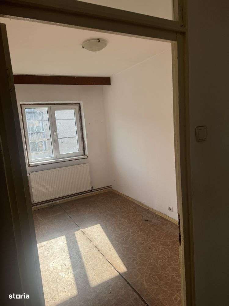 Apartament 4 camere decomandat Scriitorilor - Imagine principală: 4/6