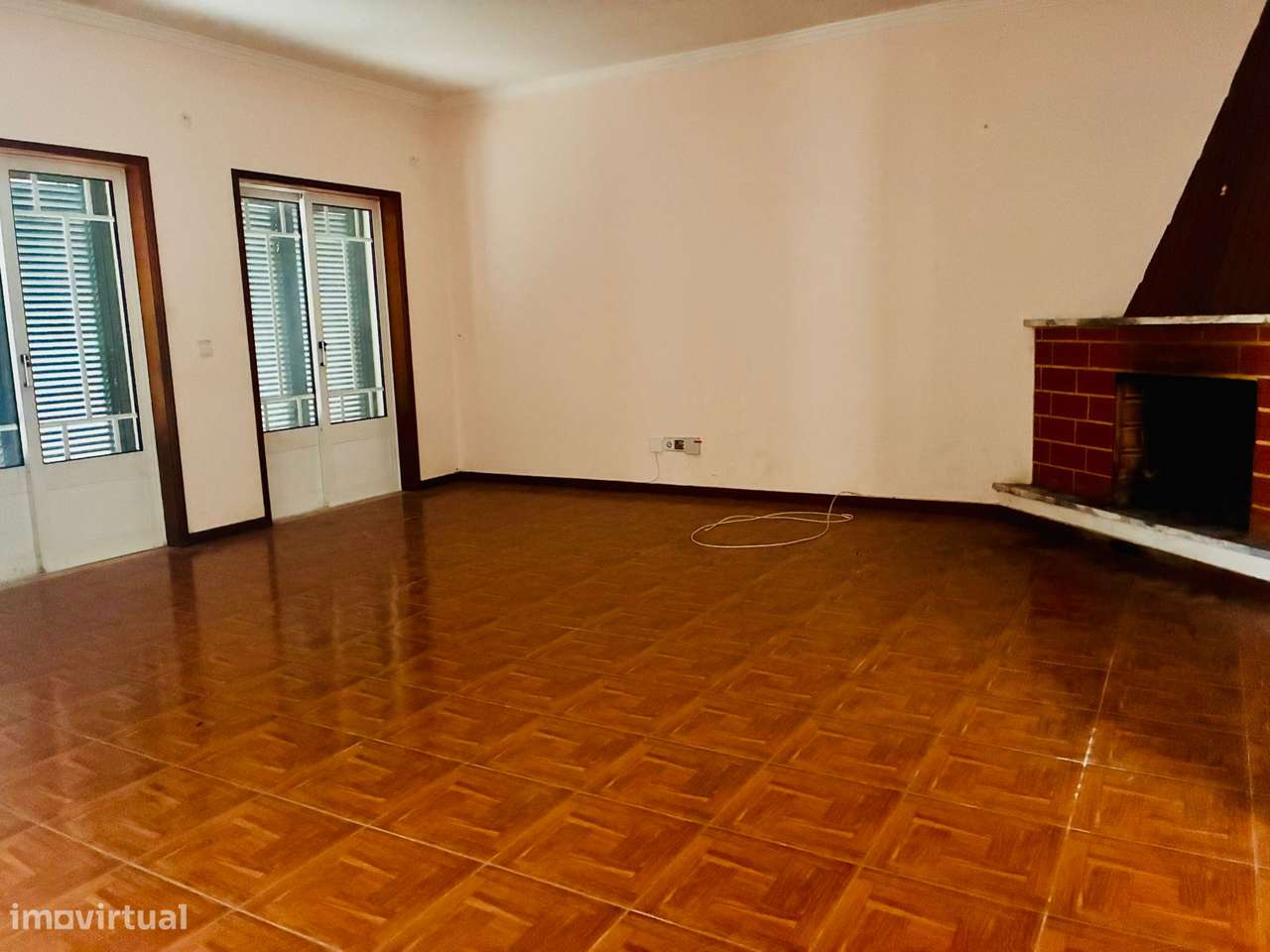 Moradia T4 com amplo pátio e garagem em Aveiro - Grande imagem: 5/25